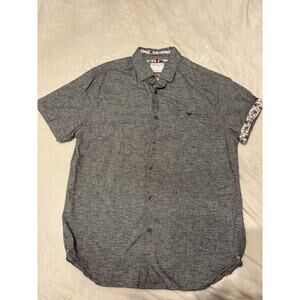 Men’s short sleeve Denim and Flower Ricky Singh. Linen grey texture size small.
